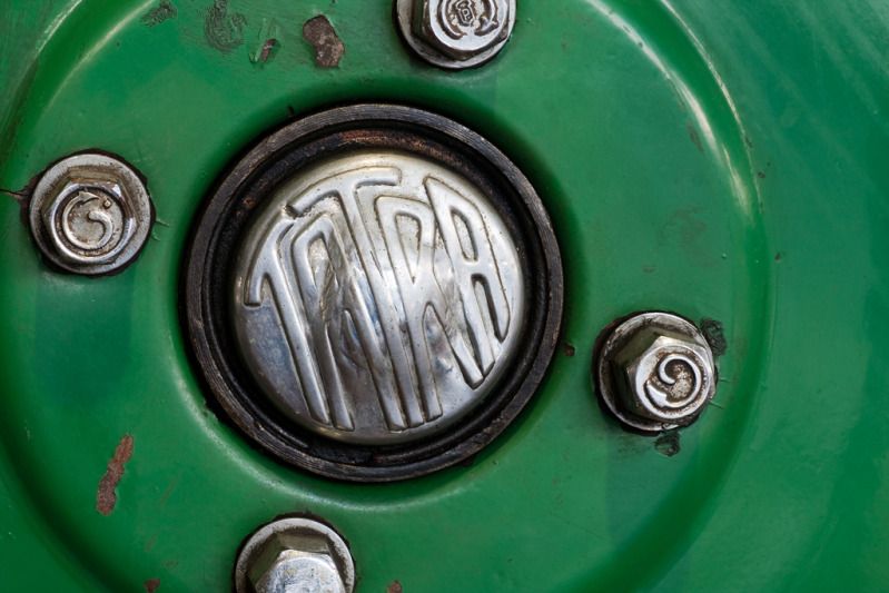 IMAGE: http://i225.photobucket.com/albums/dd205/dly17/utility/IMG_1325aresized.jpg