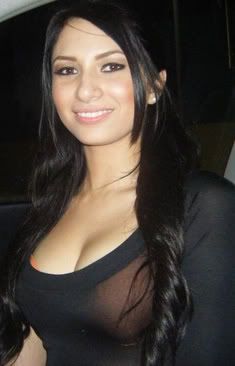 sexy arab woman in ArabLounge