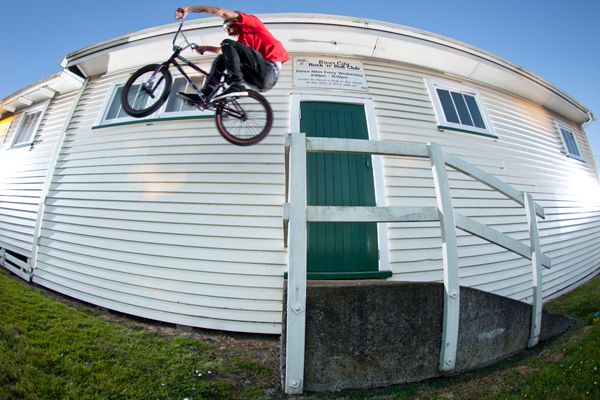 Jono Hopping BMX