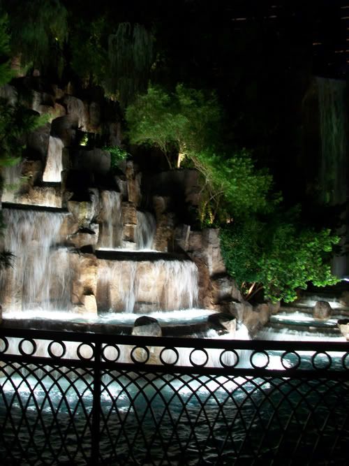 Las Vegas Waterfall