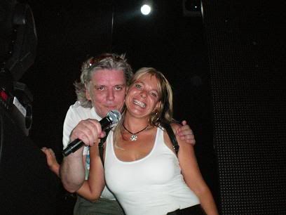 [img width=408 height=306]http://i225.photobucket.com/albums/dd272/raymonde65/marxmanenikklein.jpg[/img]