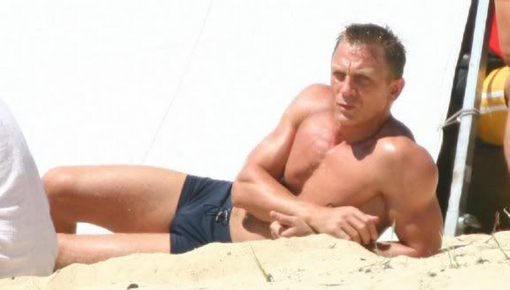 Daniel+craig+shirtless+2011