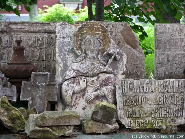 Донской монастырь, ч.2 - Некрополь Photobucket