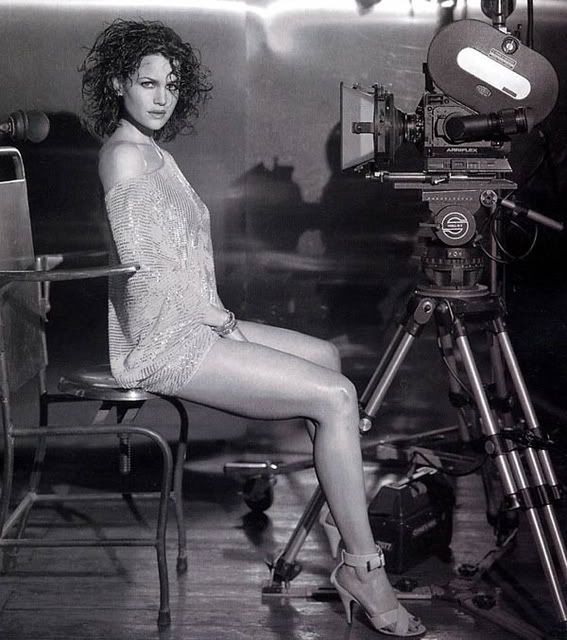 carla gugino - sexy legs - reviews on rateitall